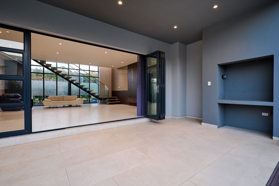 4 Bedroom Property for Sale in Waterfall Country Estate Gauteng