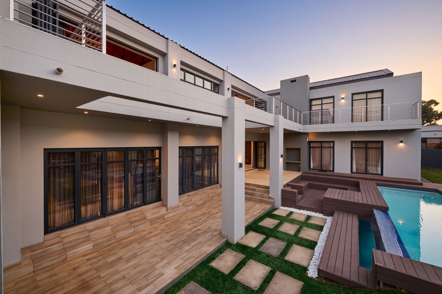 4 Bedroom Property for Sale in Waterfall Country Estate Gauteng