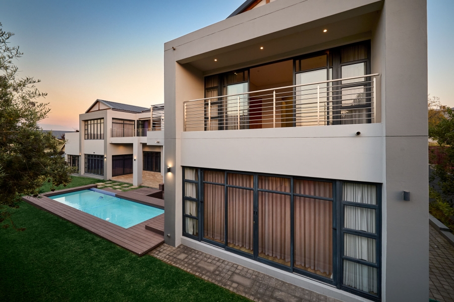 4 Bedroom Property for Sale in Waterfall Country Estate Gauteng