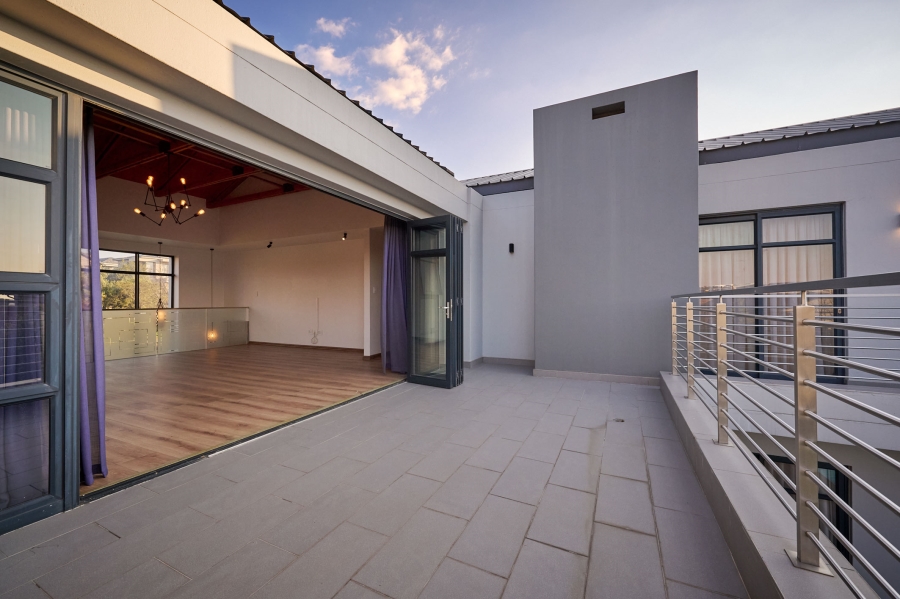 4 Bedroom Property for Sale in Waterfall Country Estate Gauteng
