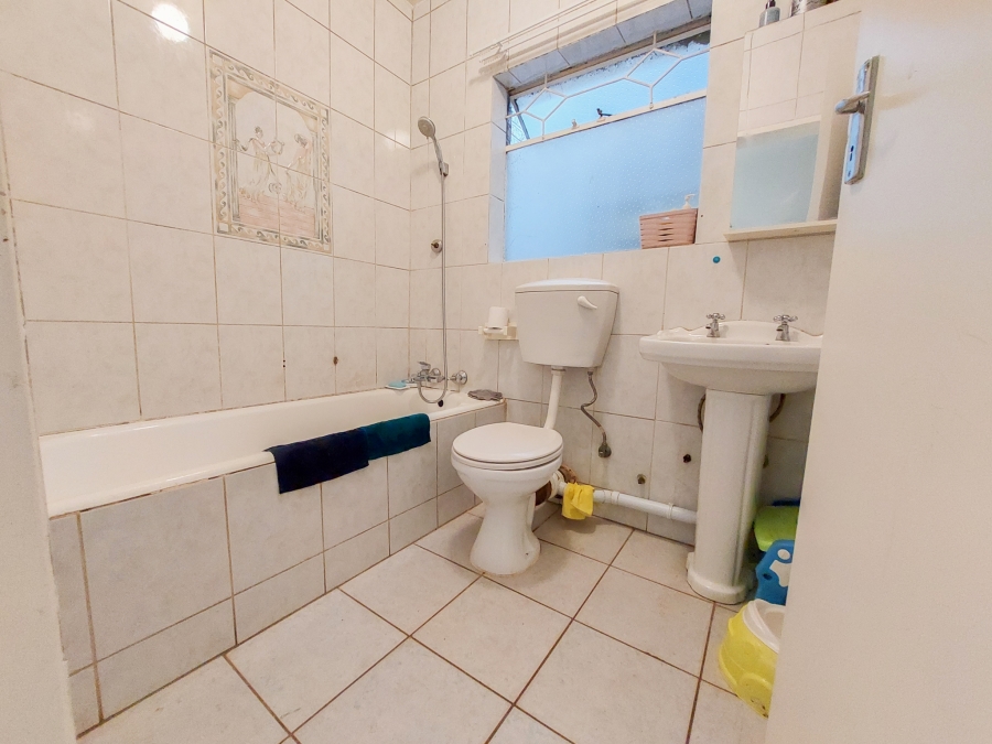 To Let 2 Bedroom Property for Rent in Windsor West Gauteng