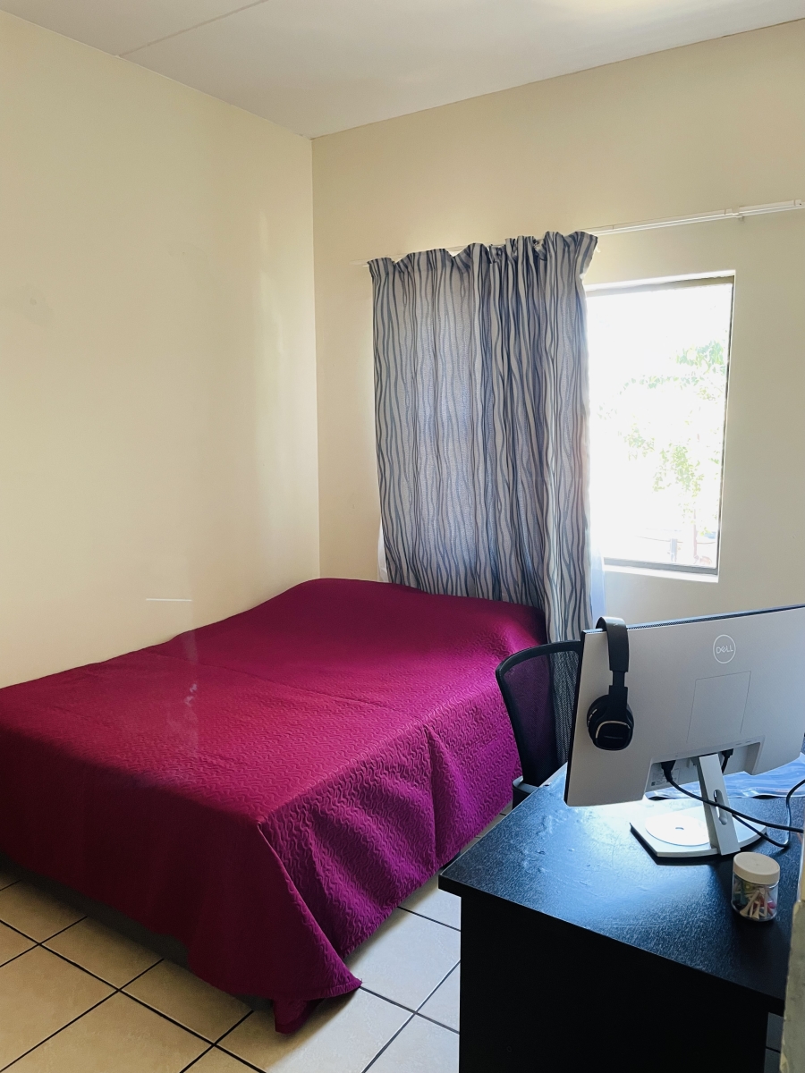 To Let 2 Bedroom Property for Rent in Fourways Gauteng