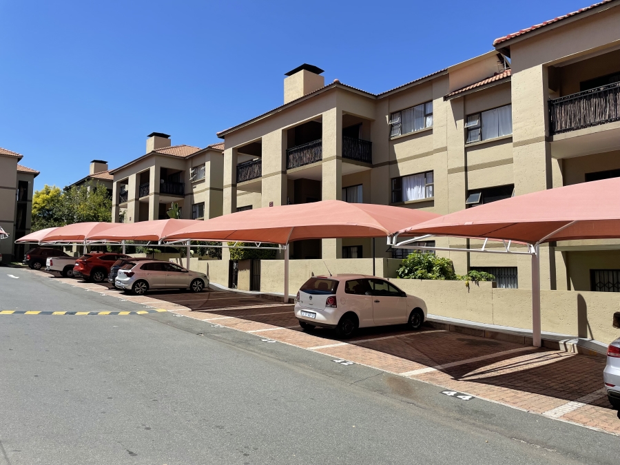 To Let 2 Bedroom Property for Rent in Fourways Gauteng