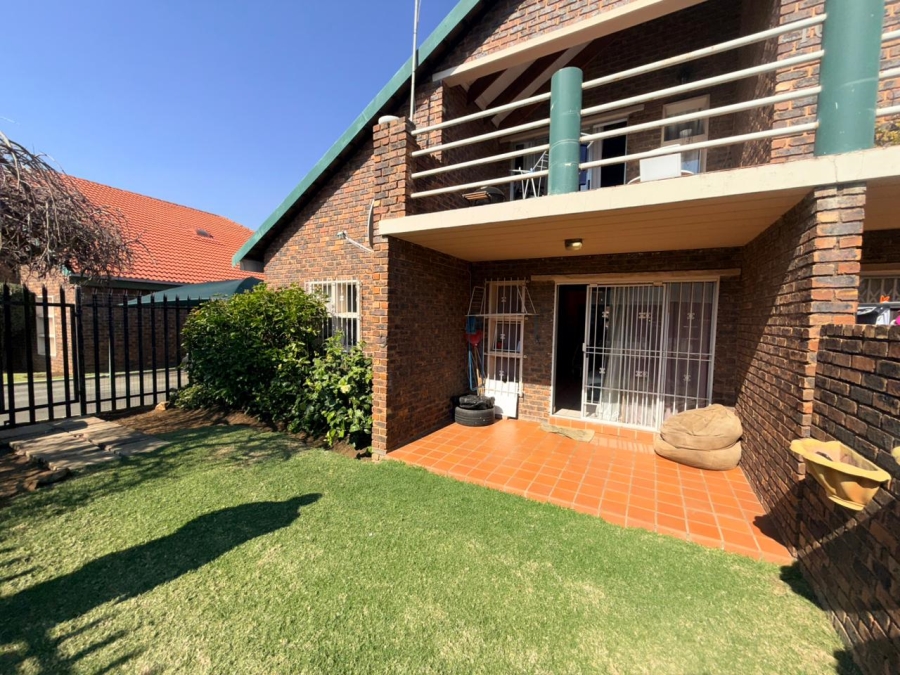 2 Bedroom Property for Sale in Kibler Park Gauteng