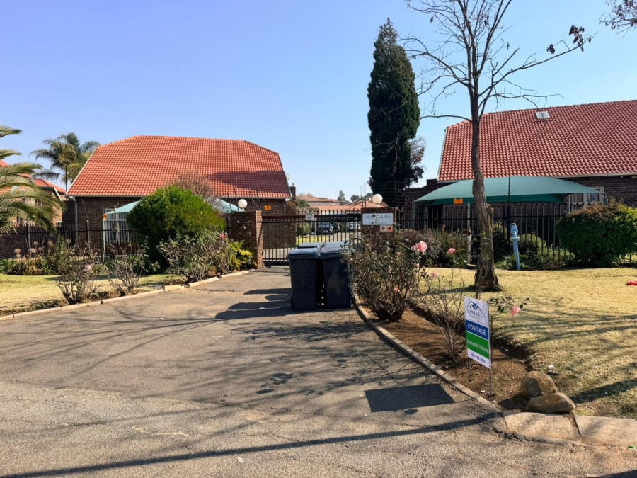 2 Bedroom Property for Sale in Kibler Park Gauteng