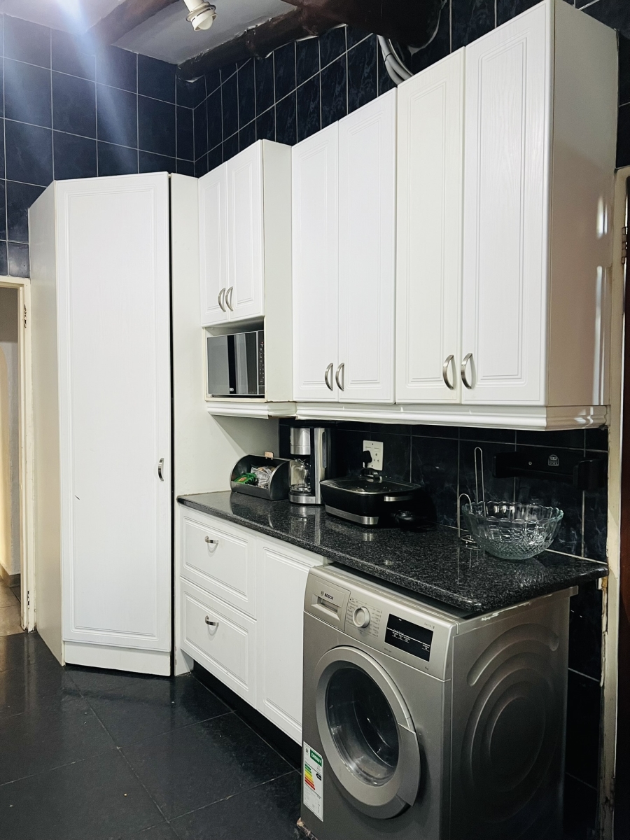 9 Bedroom Property for Sale in Randpark Ridge Gauteng