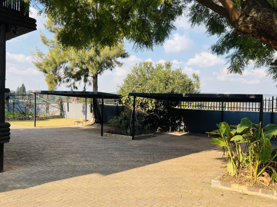 9 Bedroom Property for Sale in Randpark Ridge Gauteng