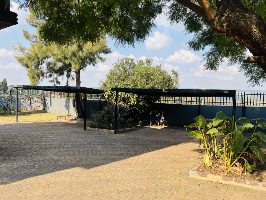 9 Bedroom Property for Sale in Randpark Ridge Gauteng