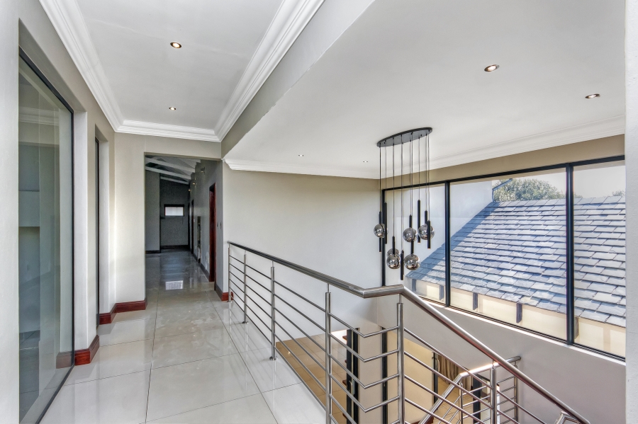 5 Bedroom Property for Sale in Waterfall Country Estate Gauteng