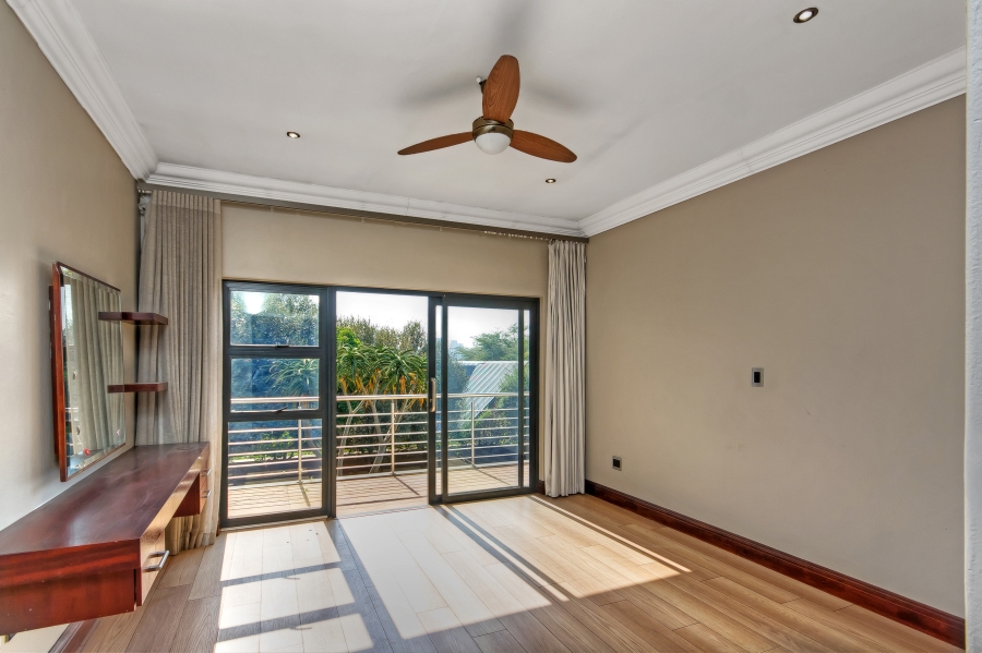 5 Bedroom Property for Sale in Waterfall Country Estate Gauteng