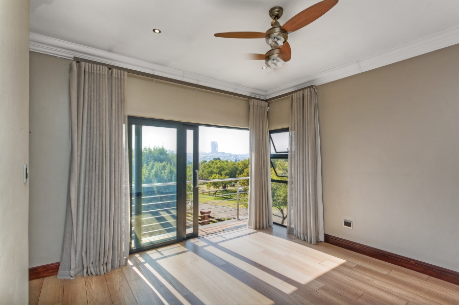 5 Bedroom Property for Sale in Waterfall Country Estate Gauteng