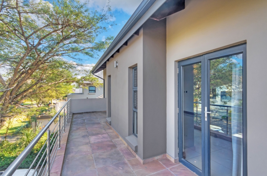 5 Bedroom Property for Sale in Waterfall Country Estate Gauteng