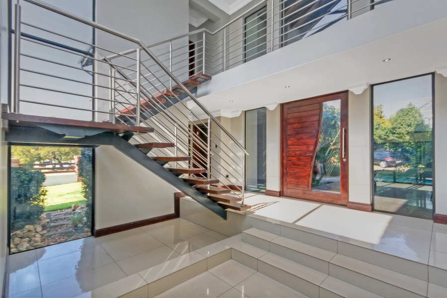 5 Bedroom Property for Sale in Waterfall Country Estate Gauteng