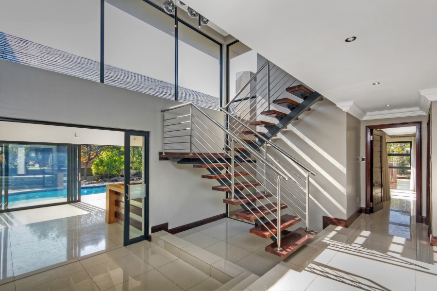 5 Bedroom Property for Sale in Waterfall Country Estate Gauteng