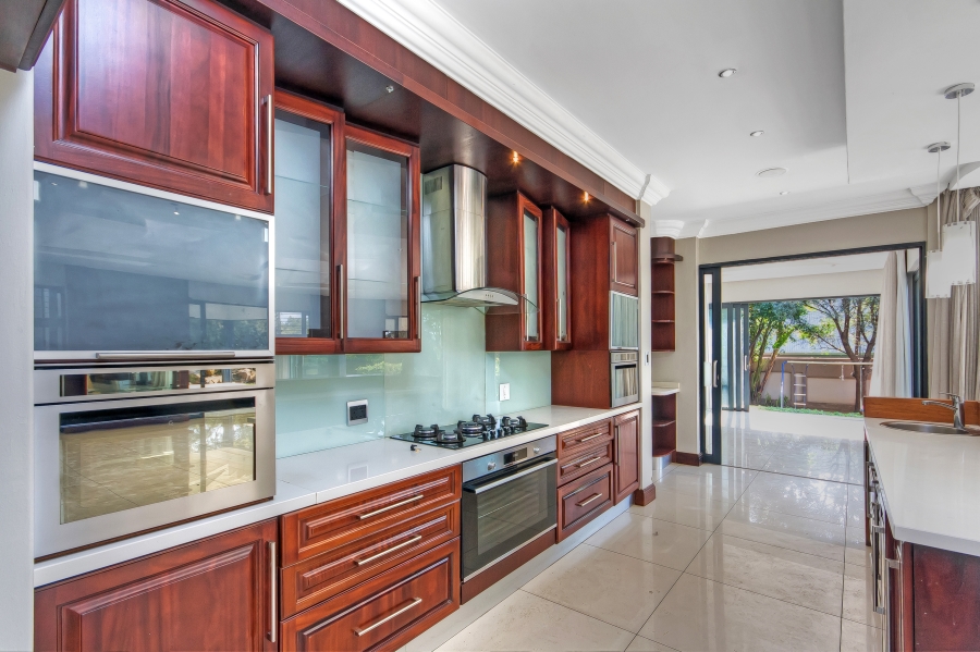 5 Bedroom Property for Sale in Waterfall Country Estate Gauteng
