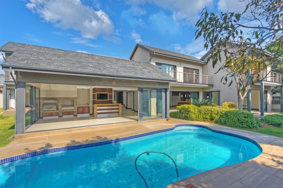 5 Bedroom Property for Sale in Waterfall Country Estate Gauteng