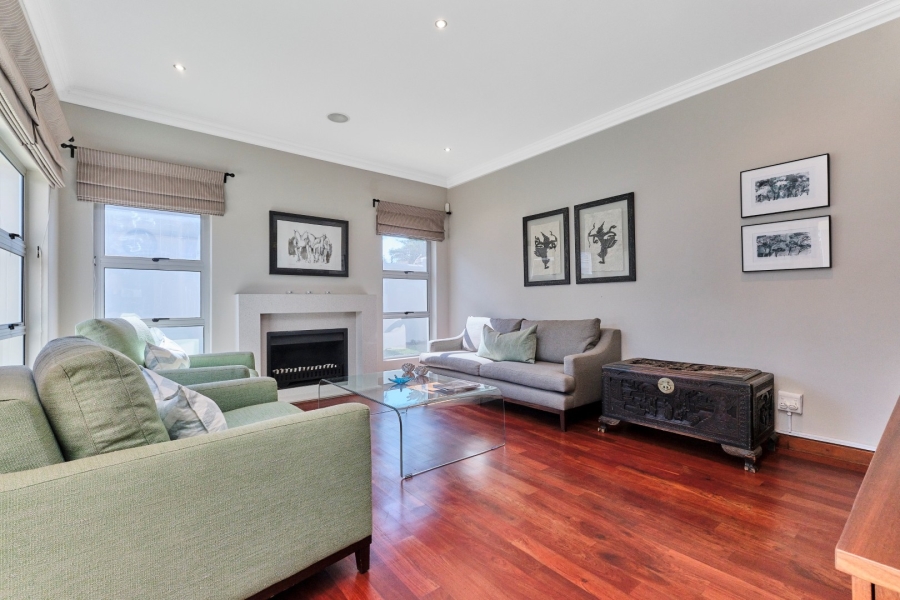 6 Bedroom Property for Sale in Woodmead Gauteng
