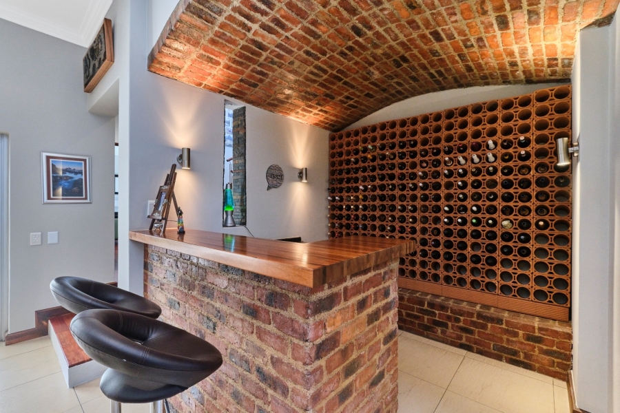 6 Bedroom Property for Sale in Woodmead Gauteng