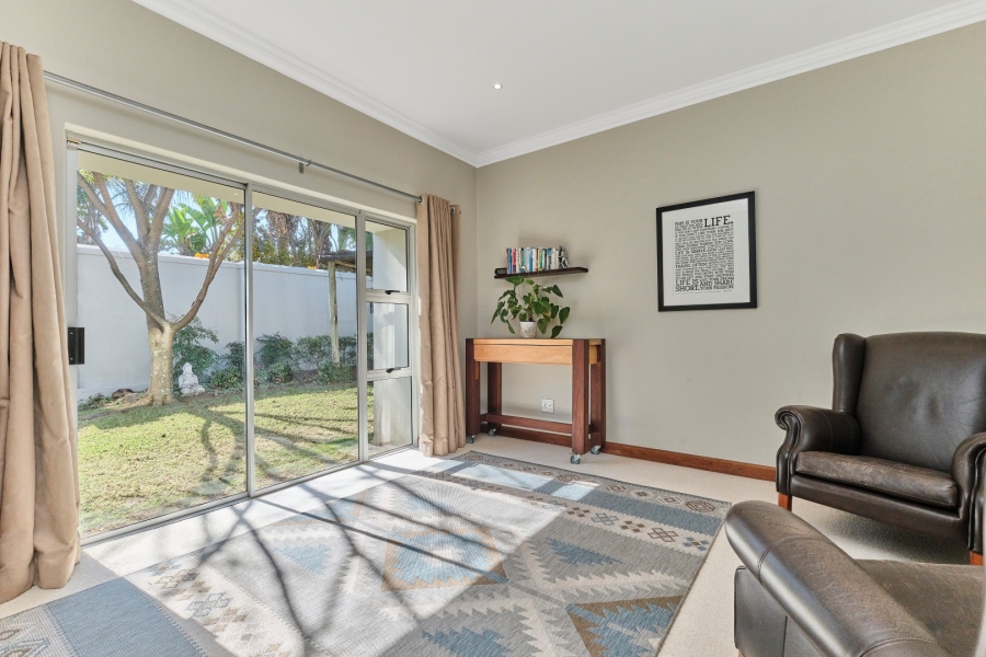 6 Bedroom Property for Sale in Woodmead Gauteng