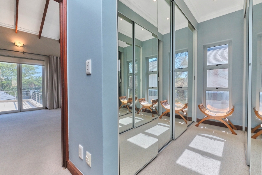 6 Bedroom Property for Sale in Woodmead Gauteng