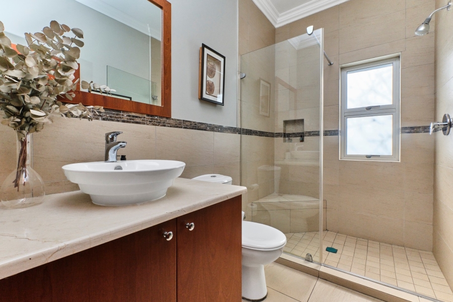 6 Bedroom Property for Sale in Woodmead Gauteng