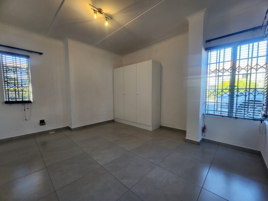 2 Bedroom Property for Sale in Douglasdale Gauteng