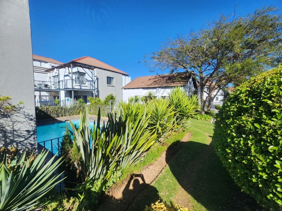 2 Bedroom Property for Sale in Douglasdale Gauteng