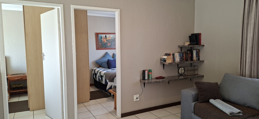 2 Bedroom Property for Sale in Noordheuwel Gauteng