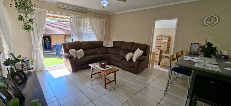 3 Bedroom Property for Sale in Noordheuwel Gauteng