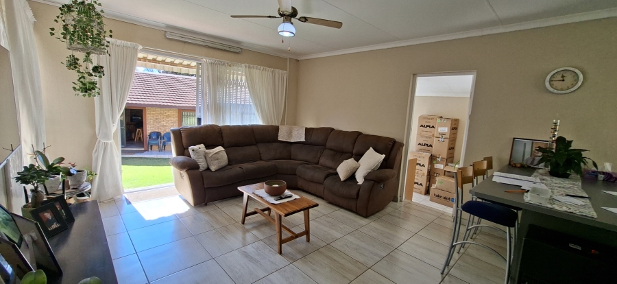 3 Bedroom Property for Sale in Noordheuwel Gauteng