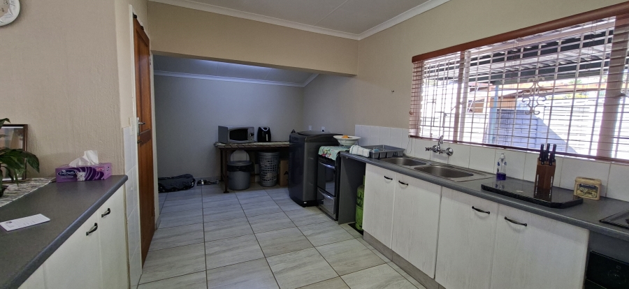 3 Bedroom Property for Sale in Noordheuwel Gauteng