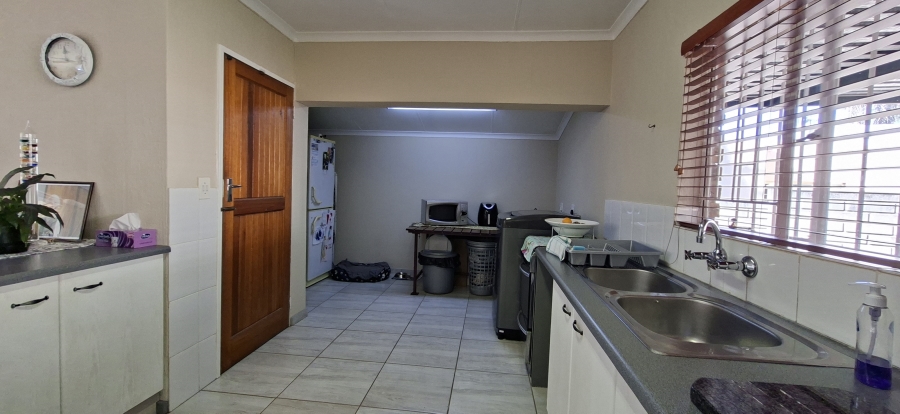 3 Bedroom Property for Sale in Noordheuwel Gauteng