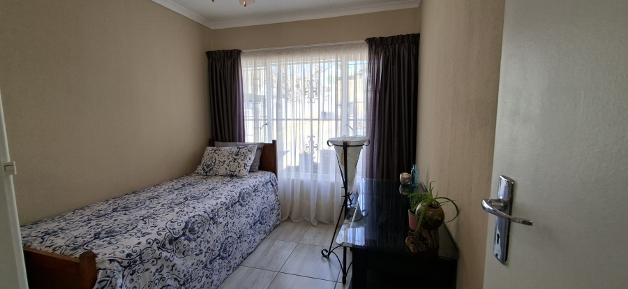 3 Bedroom Property for Sale in Noordheuwel Gauteng