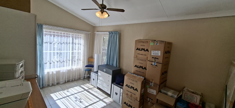 3 Bedroom Property for Sale in Noordheuwel Gauteng