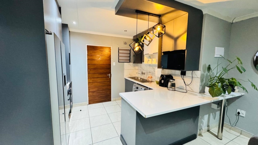 3 Bedroom Property for Sale in Mindalore Gauteng