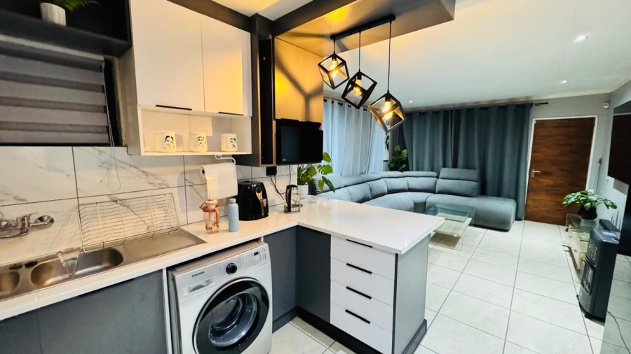 3 Bedroom Property for Sale in Mindalore Gauteng
