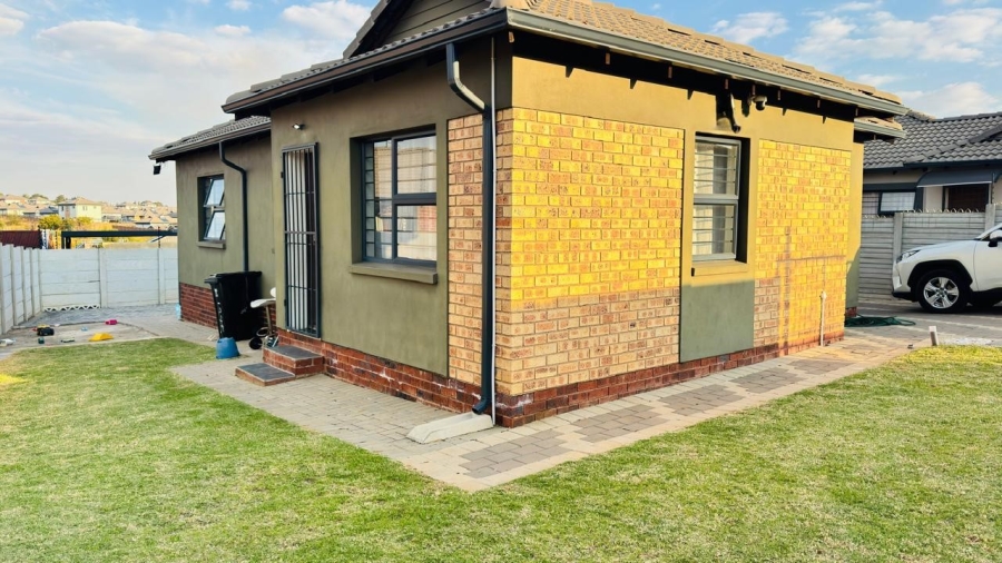 3 Bedroom Property for Sale in Mindalore Gauteng