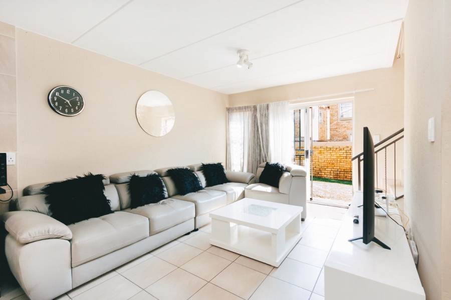 3 Bedroom Property for Sale in Wilgeheuwel Gauteng