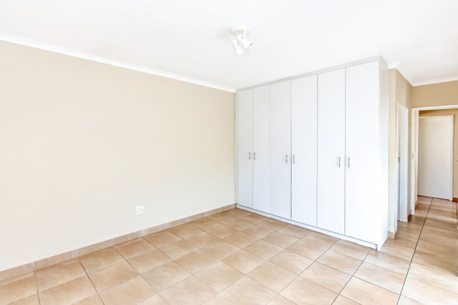 3 Bedroom Property for Sale in Wilgeheuwel Gauteng