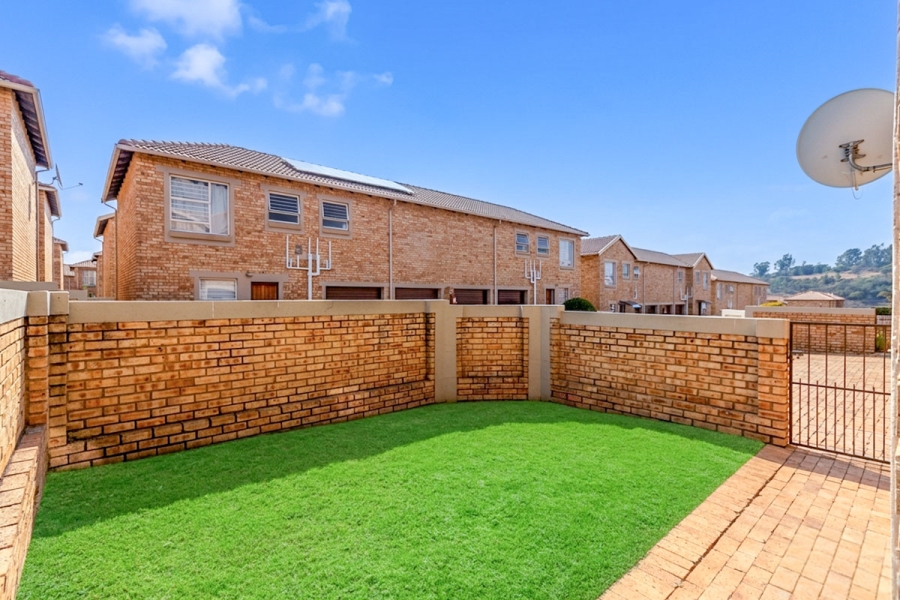3 Bedroom Property for Sale in Wilgeheuwel Gauteng