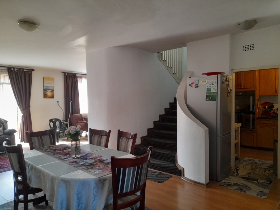 3 Bedroom Property for Sale in Ridgeway Gauteng