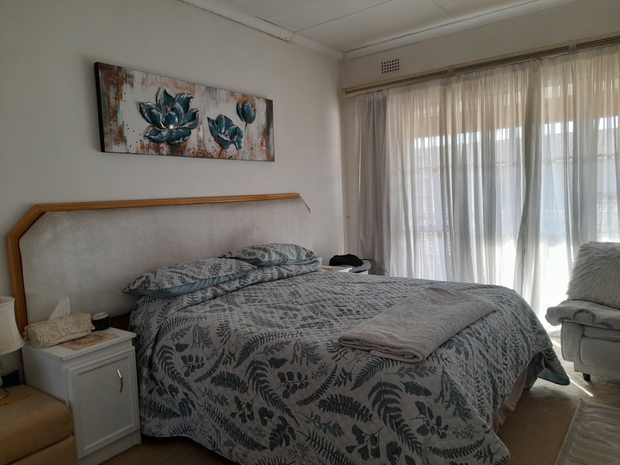 3 Bedroom Property for Sale in Ridgeway Gauteng