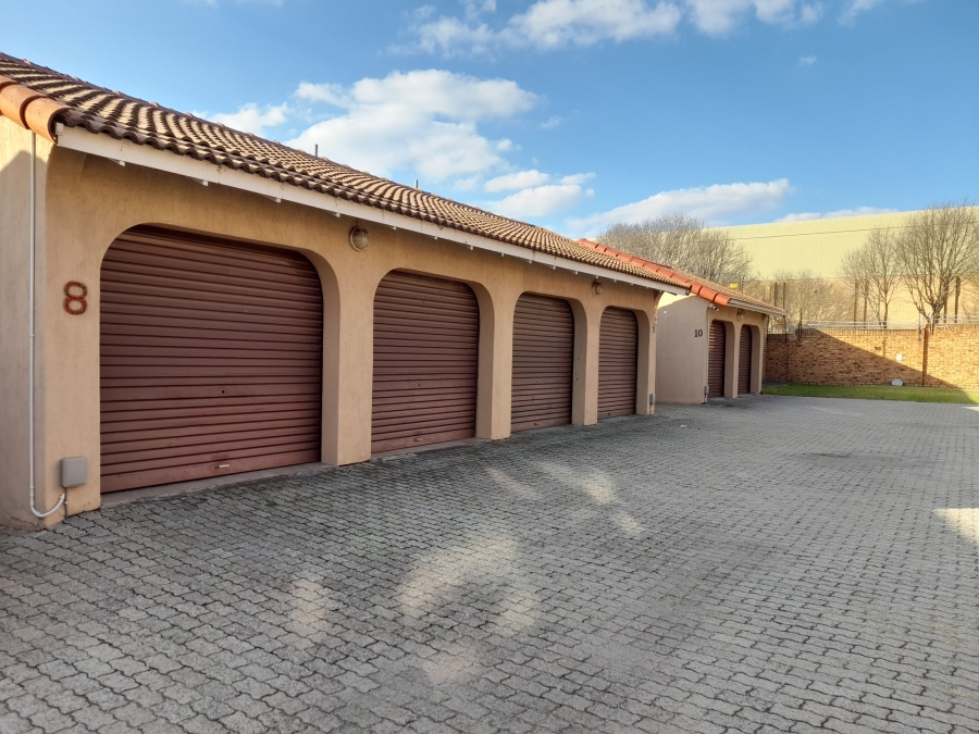 3 Bedroom Property for Sale in Ridgeway Gauteng