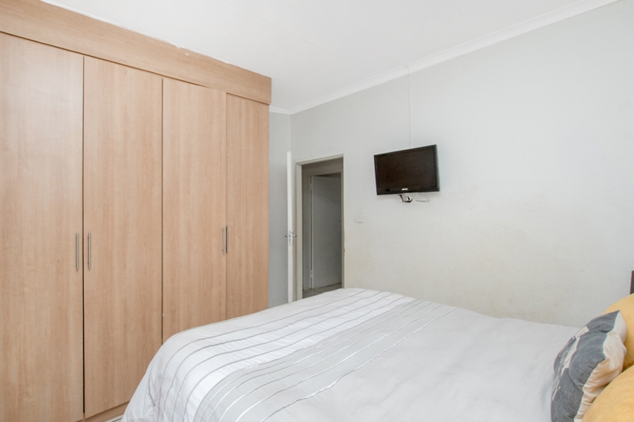 To Let 3 Bedroom Property for Rent in Groblerpark Gauteng
