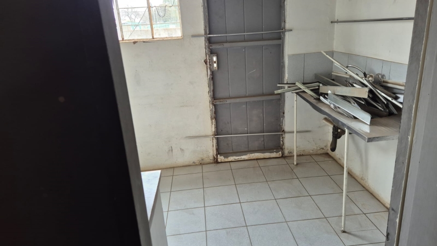 To Let Commercial Property for Rent in Minnebron Gauteng