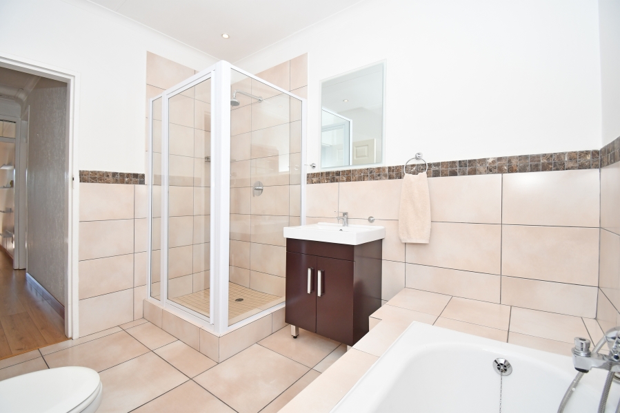 4 Bedroom Property for Sale in Atholl Gauteng