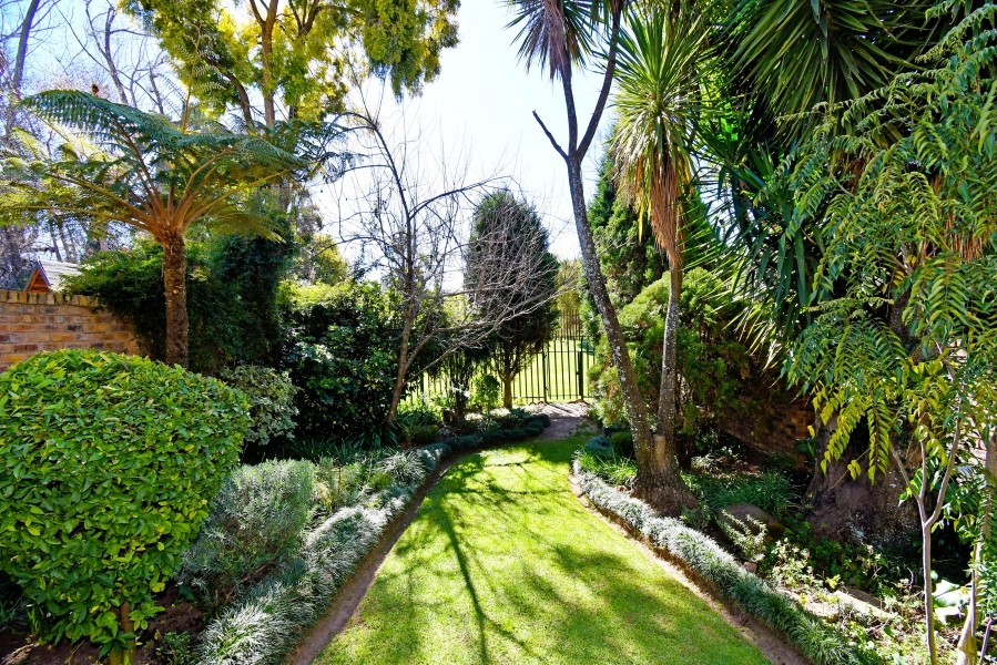 4 Bedroom Property for Sale in Atholl Gauteng