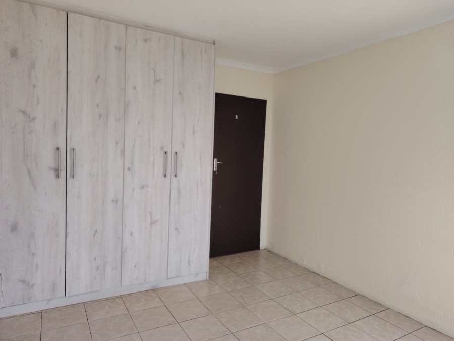 1 Bedroom Property for Sale in Halfway Gardens Gauteng