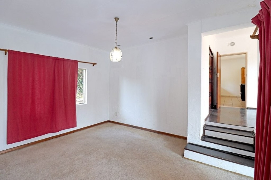 To Let 4 Bedroom Property for Rent in Lyndhurst Gauteng