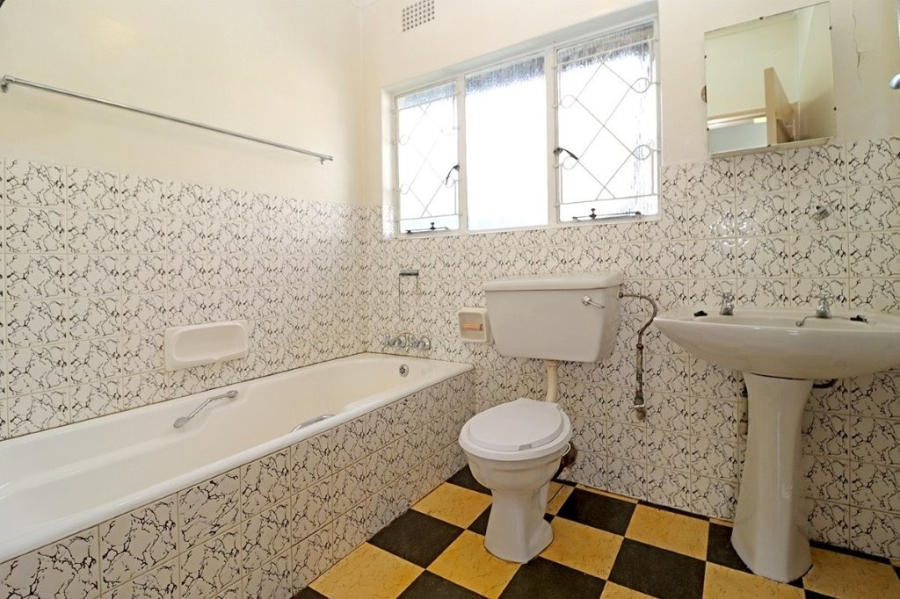 To Let 4 Bedroom Property for Rent in Lyndhurst Gauteng